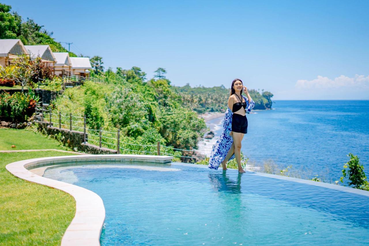 Bali Cliff Glamping Hotel Seraya Eksteriør billede